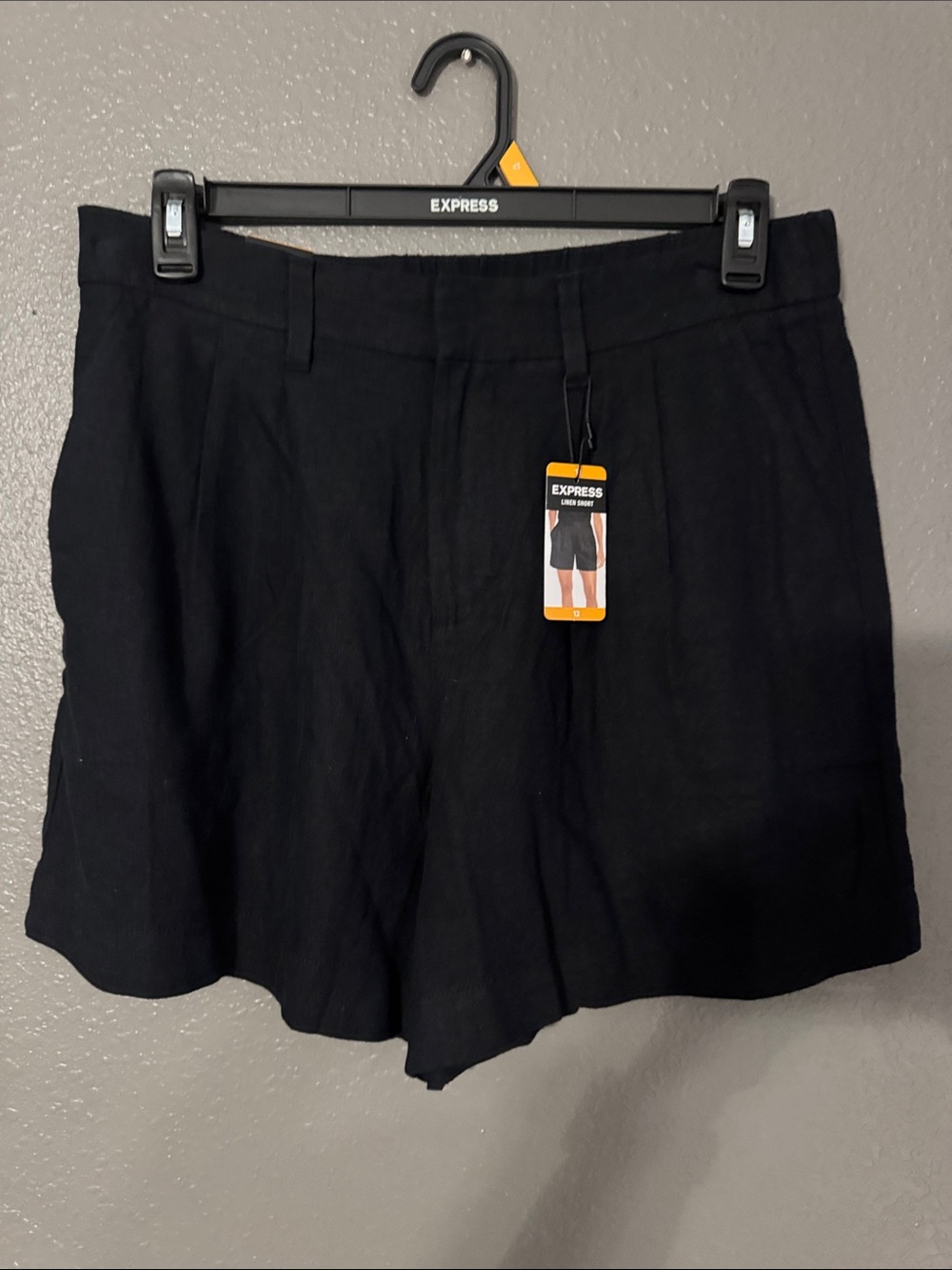 Express ladies linen shorts
